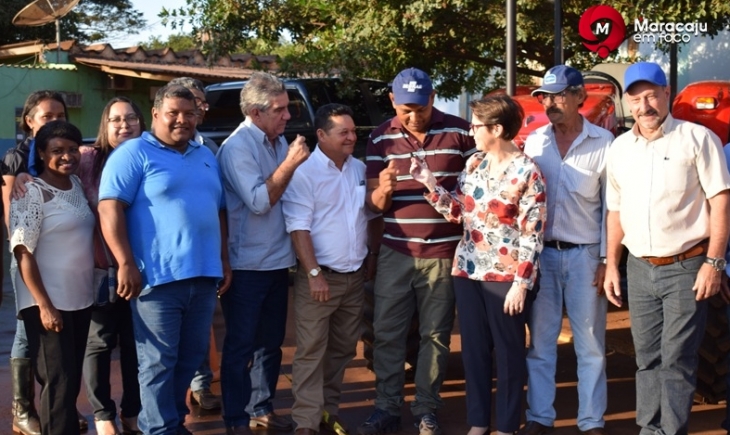 Prefeito Maurílio Azambuja e Deputada Federal Tereza Cristina entregam Patrulha Mecanizada para Agricultura Familiar de Maracaju.