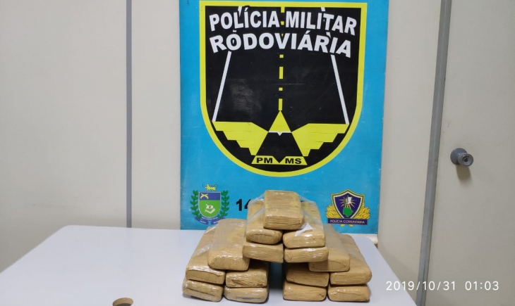 Polícia Militar Rodoviária de Vista Alegre localiza 15 kg de maconha em bagagem de mão de mulher que retornava da fronteira