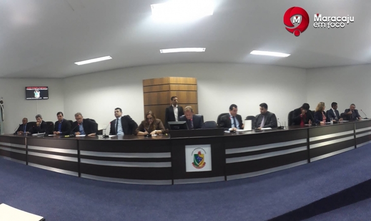 Presidente da Câmara Hélio Albarello democratiza a informação e insere tecnologia transmitindo ao vivo a Sessão da Câmara Municipal.