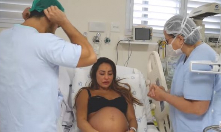 Sabrina Sato revela desespero em vídeo do nascimento da filha