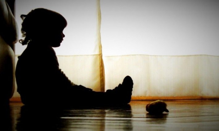 Pais devem ficar atentos aos sinais de depressão e suicídio na infância