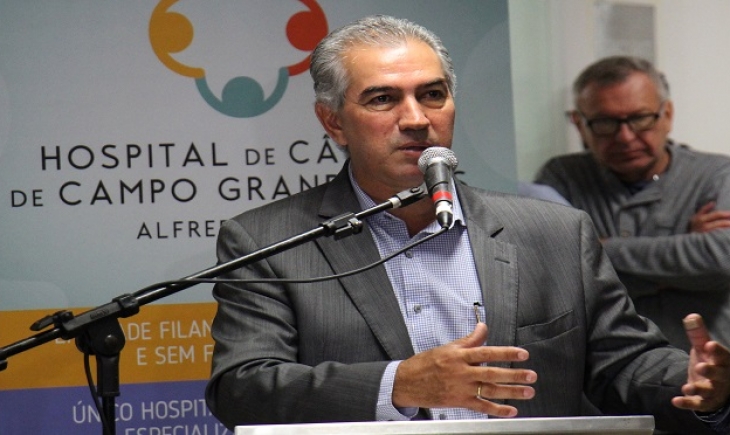 Governador destaca parceria para incrementar Hospital do Câncer ao inaugurar sala de tomografia