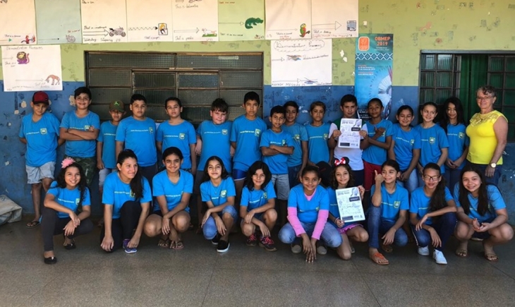 Alunos da Escola Júlio Muller do distrito de Vista Alegre são ouro na Olimpíadas Internacional de Matemática Sem Fronteiras. Leia.