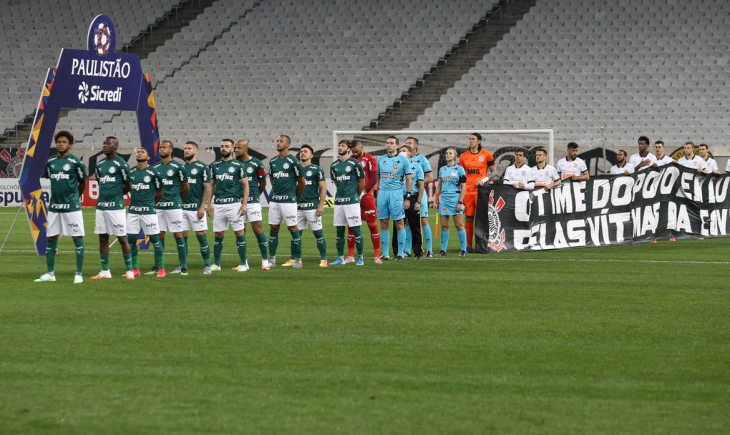 Corinthians bate Palmeiras em noite de Cássio