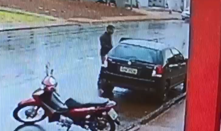 Ao deixar chave no contato, homem tem carro furtado em Maracaju. Saiba mais.