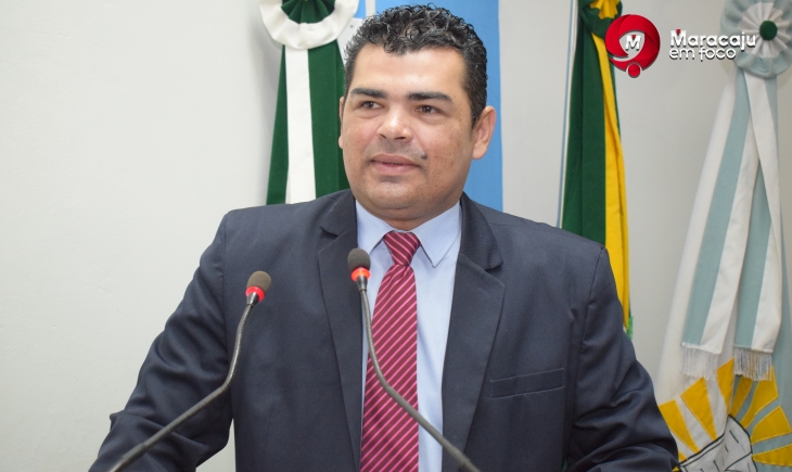 Jeferson Lopes pede estudo para ampliação e melhorias no estacionamento da Escola Municipal José Pereira da Rosa. Saiba mais.
