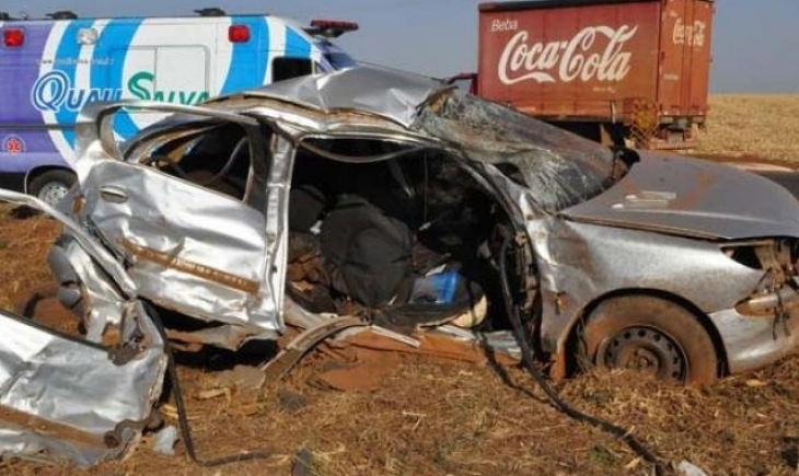 Chapadão do Sul: Mulher morre em colisão entre carro e camionete na rodovia BR-060