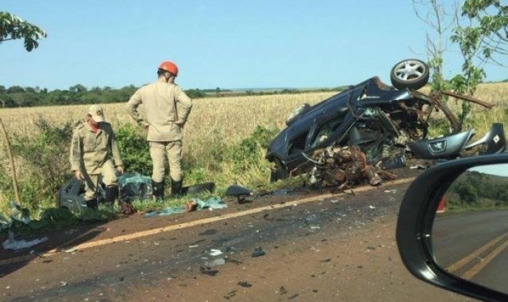 Maracaju: Dois veículos batem de frente e mais 3 pessoas morrem na MS-157