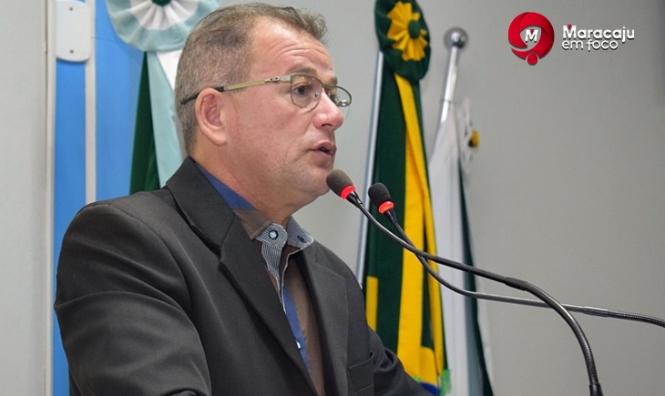 Joãozinho Rocha alerta população para denunciar pessoas que deixam lixos e entulhos na via pública após a passagem de “Mutirão de Limpeza” da Prefeitura.