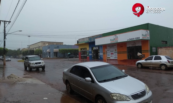 Inmet coloca Capital, Maracaju e mais 59 municípios do interior em alerta devido às chuvas