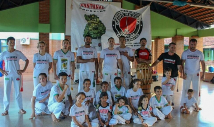 Maracaju: Grupo Muzenza de Capoeira realiza batizado e troca de corda. Saiba mais