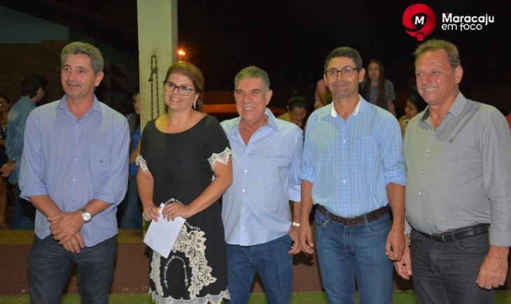 Presidente da Câmara Hélio Albarello e vereadores prestigiam entrega de cobertores da Campanha do Agasalho 2019. Saiba mais.