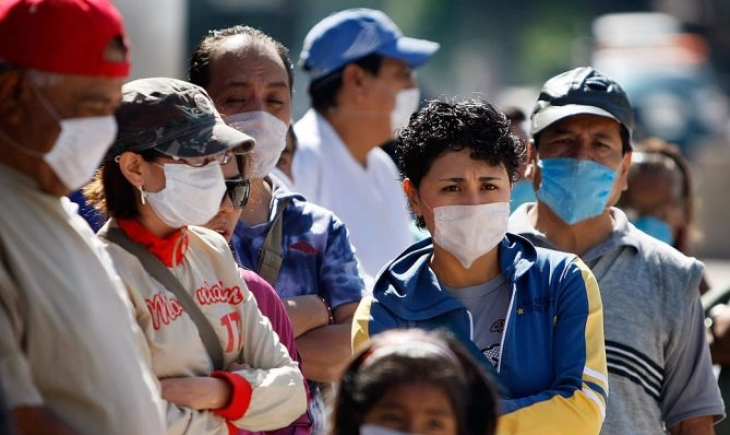 População acha que não há mais epidemias no país, diz cientista