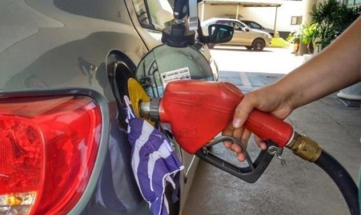 Gasolina apresenta queda de apenas 0,13% nesta semana no Estado