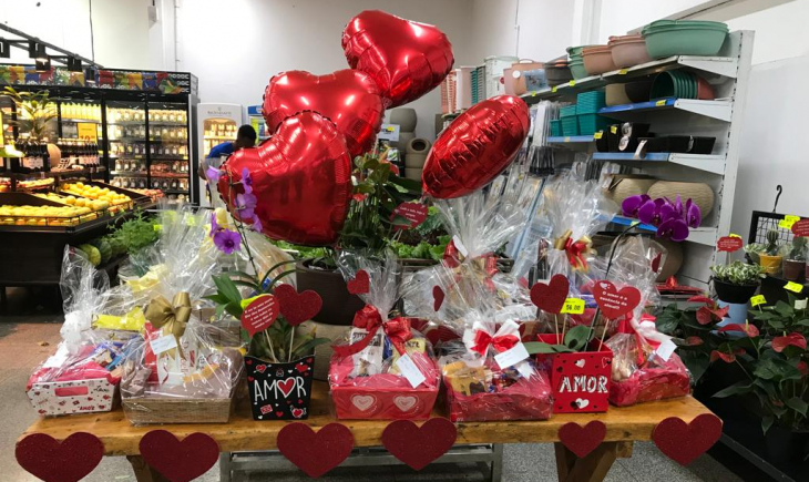 Supermercados Estrela contam com cestas especiais para o “Dia dos Namorados”.