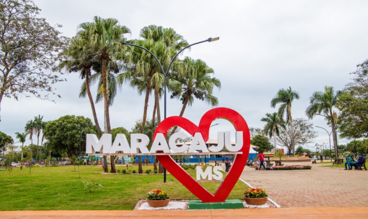 Mais moderna e atrativa, Praça Central de Maracaju é reinaugurada pela Prefeitura Municipal