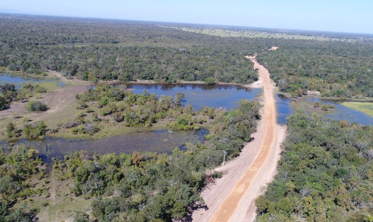 Governo de Reinaldo Azambuja interliga por estradas o Pantanal secularmente isolado
