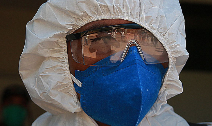 Pandemia permanece em níveis preocupantes, alerta Fiocruz