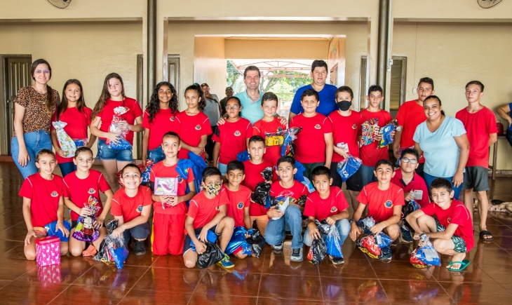 Prefeitura de Maracaju realiza “Futebol Solidário” e arrecada brinquedos para crianças carentes do município