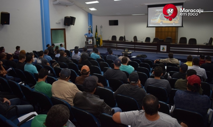 Maracaju: Reunião de representantes do município com motoristas do transporte escolar visa alcançar novas melhorias no transporte dos alunos. Saiba mais.