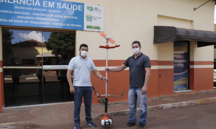Escola Municipal Rural São Judas recebe roçadeira através de multas aplicadas pela Vigilância Sanitária de Rio Brilhante.