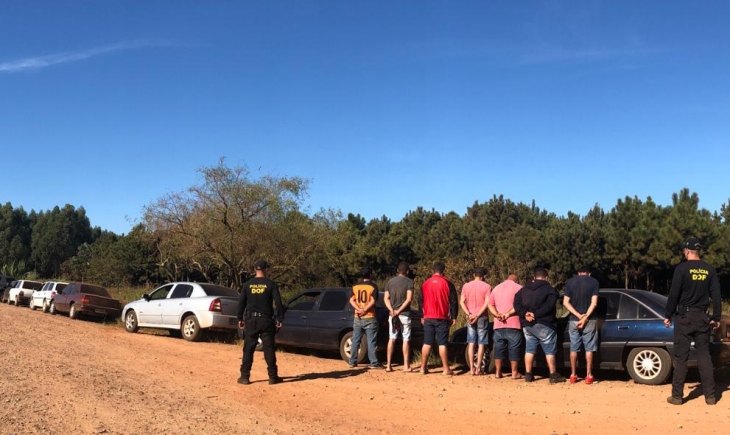 Laguna Carapã: Mais oito veículos foram apreendidos pelo DOF com mercadorias do Paraguai avaliadas em mais de 50 mil reais