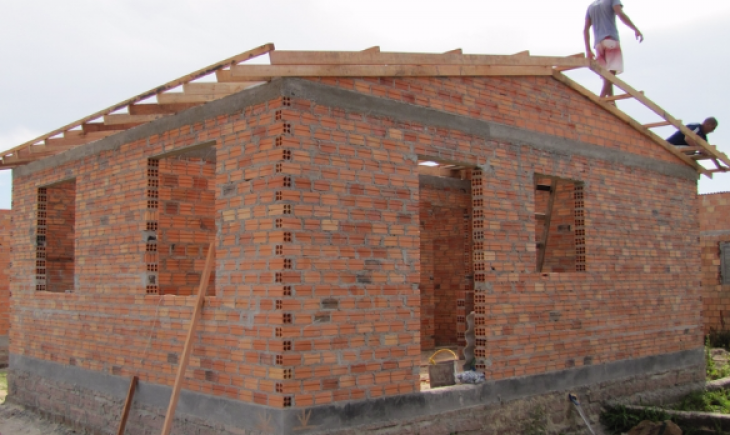 Zé Teixeira trabalha para construção mais casas para Miranda