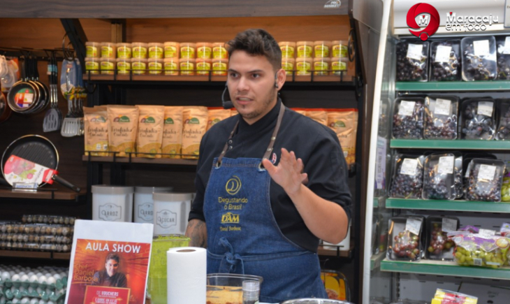 “Supermercados Estrela” realizou Aula Show com o renomado Chef Daniel Barbosa. Confira.