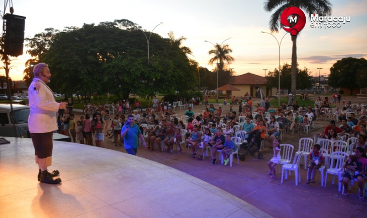 Sucesso de público, ‘Páscoa do Bagacinho’ resgata magia do teatro e traz alegria para crianças, jovens e adultos maracajuenses.