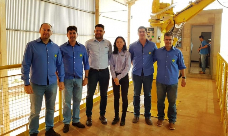 BBCA Group inaugura setor de compras adquirindo seis caminhões carregados de milho da Sojasul Comércio de Cereais de Maracaju. Saiba mais.