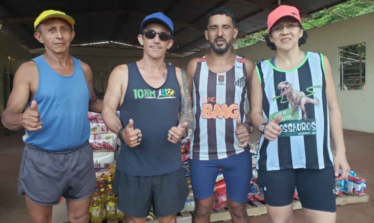 Solidariedade une Corredor de Maracaju a outros três atletas que correram 12 horas seguidas para alimentar 27 famílias em Dourados.