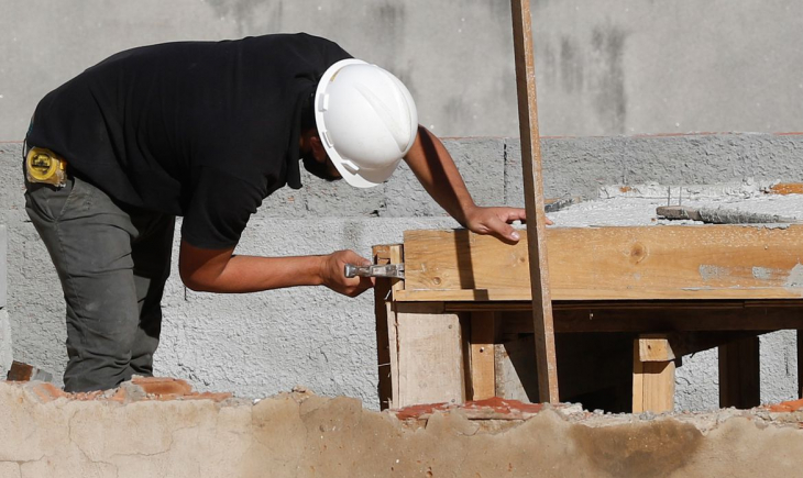 CNI: número de empregados na construção civil fica estável em abril