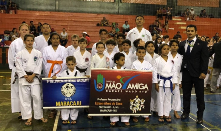 Karatecas de Maracaju fazem bonito em Rio Brilhante