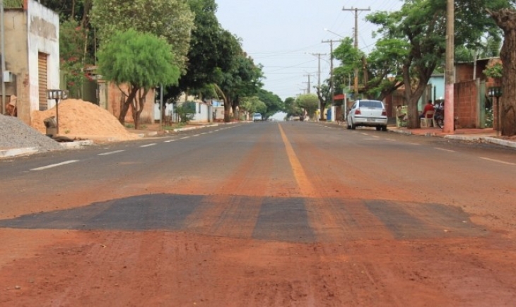 Sanesul faz acordo e Prefeituras de Maracaju e Bataguassu vão reparar vias após serviço de água e esgoto.