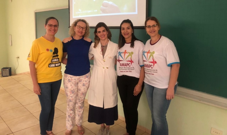 Maracaju: AMAPC realiza palestra de Prevenção ao Câncer Infanto-Juvenil no Colégio O Italianinho. Leia.
