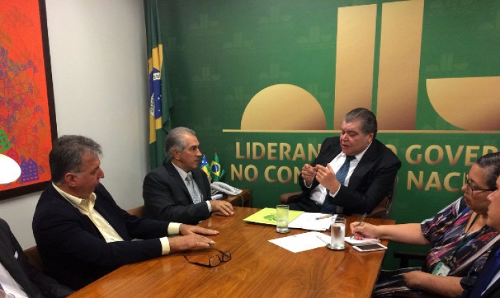 Ministro confirma a Reinaldo Azambuja que processo de recuperação do Taquari começa em março