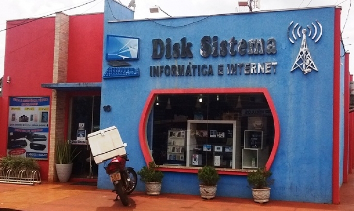Disk Sistema inicia atendimento de internet na Fibra Óptica no Bairro Inacinha Rocha.