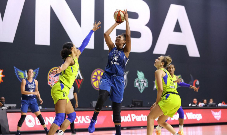 Basquete: protagonista, Damiris disputa vaga na semifinal da WNBA.