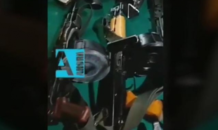 Fronteira: Em vídeo, criminoso oferece fuzis de guerra para facção no Rio de Janeiro.