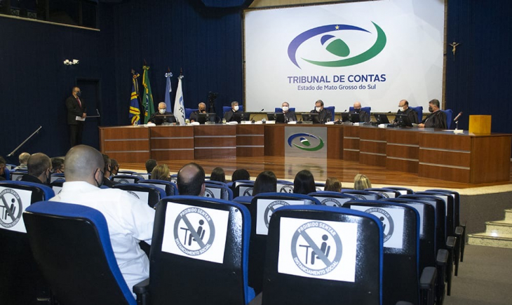 Conselheiro Iran Coelho das Neves é reeleito presidente do TCE-MS