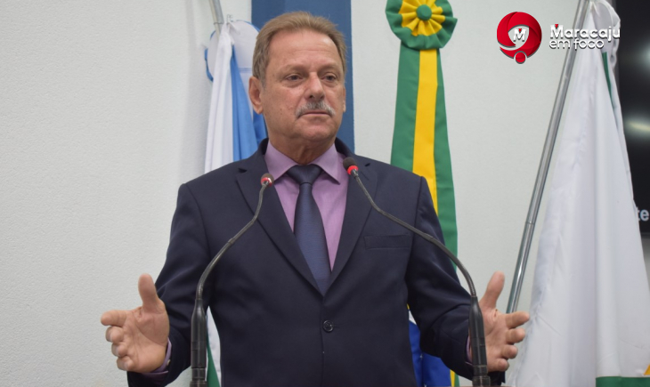 Vereador Hélio Albarello volta a cobrar implantação de esgoto na Rua Major Carlos na Vila Juquita.