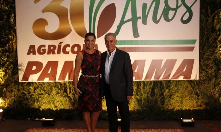 Governador Reinaldo Azambuja e Primeira-Dama Fátima Azambuja prestigiam evento de 30 anos da Agrícola Panorama. Leia.