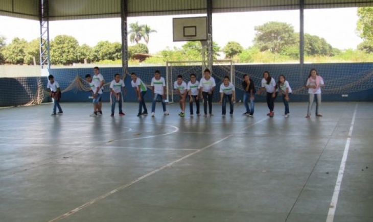 Alunos da Escola do Sesi de Maracaju aprendem sobre medida de velocidade