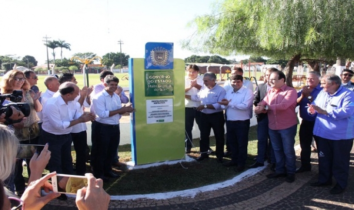 No aniversário de Nioaque, Governo do Estado entrega e lança mais de R$ 5 milhões em obras