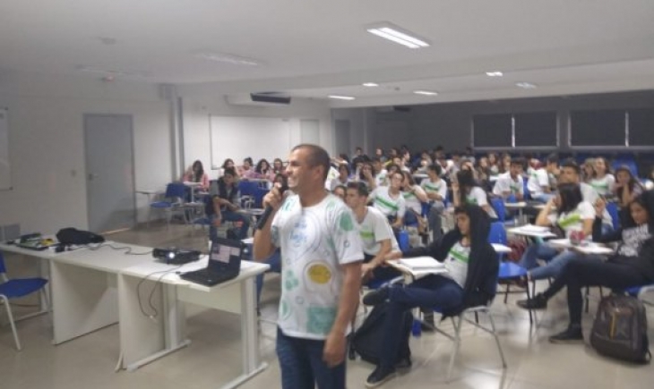 Escola do Sesi de Maracaju realiza "aulão" preparatório para o Enem