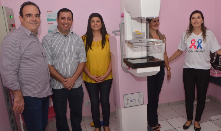 Felipe Orro participa da entrega de mamógrafo e de cadeiras de rodas para o CEM de Aquidauana