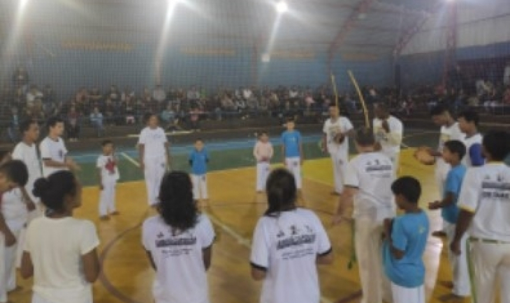 Projeto Camaradinha realizou apresentação de Capoeira no intervalo da final de Futsal 2022