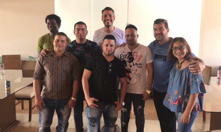 Dourados: Com feijoada e música, médicos cubanos recebem festa de agradecimento