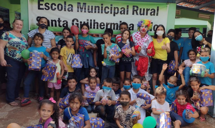 Escola do Assentamento Santa Guilhermina comemora o Dia das Crianças com ações especiais.