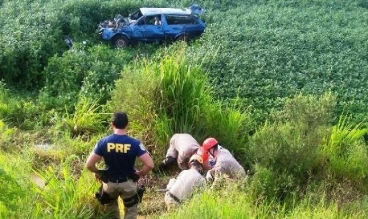 Ponta Porã: Homem é socorrido em estado grave após carro furtado capotar na BR-463